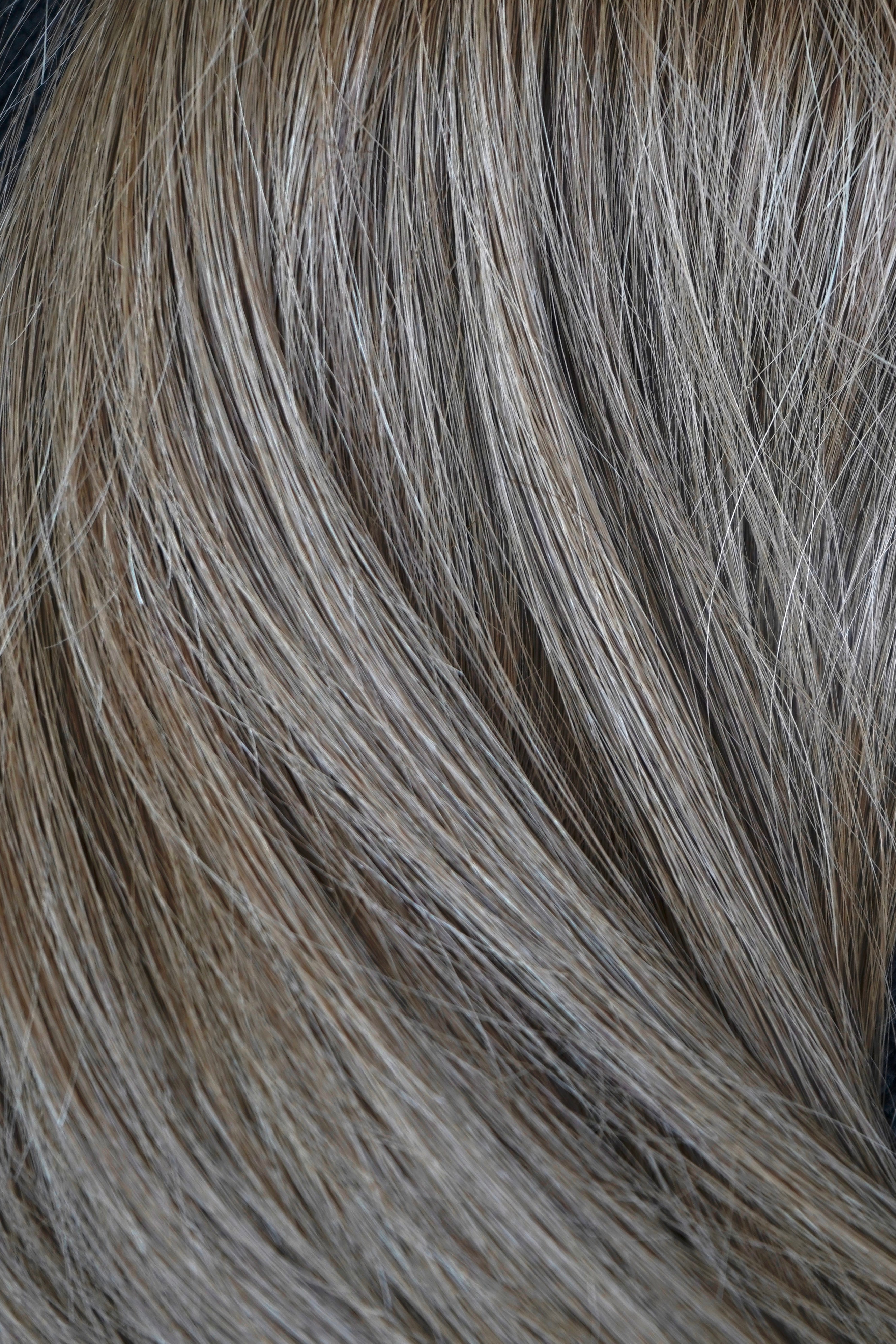 Dunkelblond