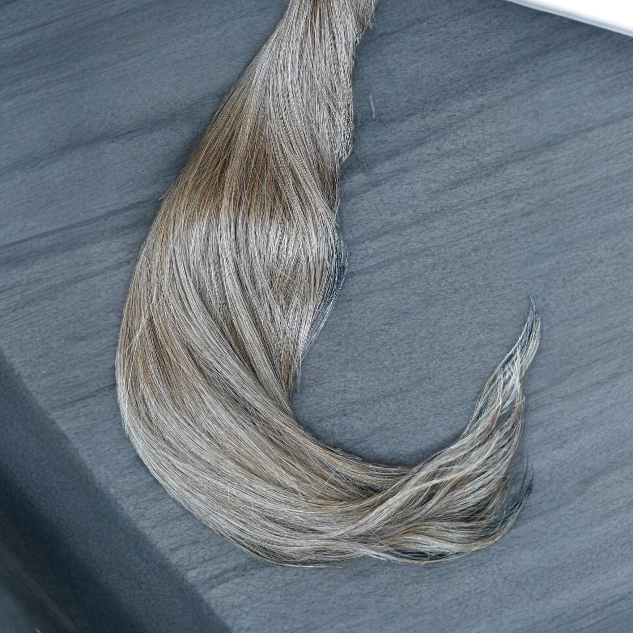 Dunkelblond